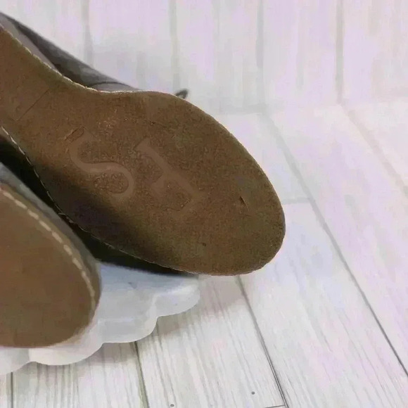 Franco Sarto Booties Acquire Womens Size 8 Wedge Boots Heel Grey Suede Ankle - Picture 10 of 11